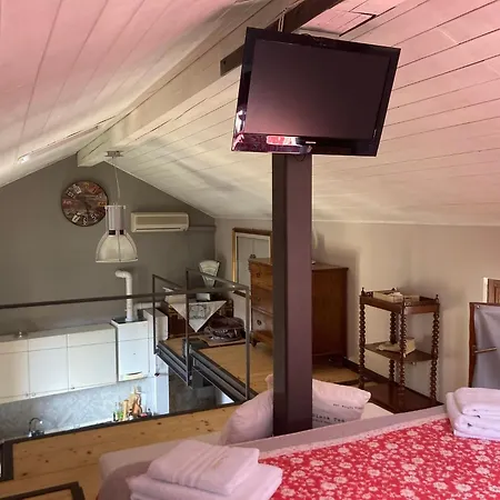 Apartment Moderne Fuer 4 Personen Gardone Riviera